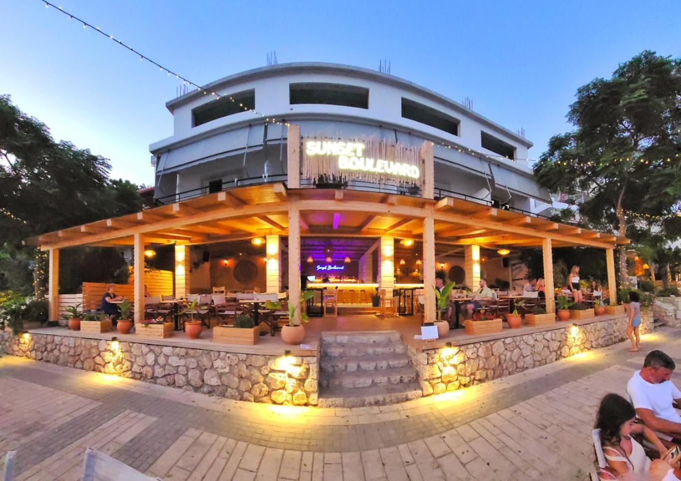 Sunset Boulevard Konukevi *
